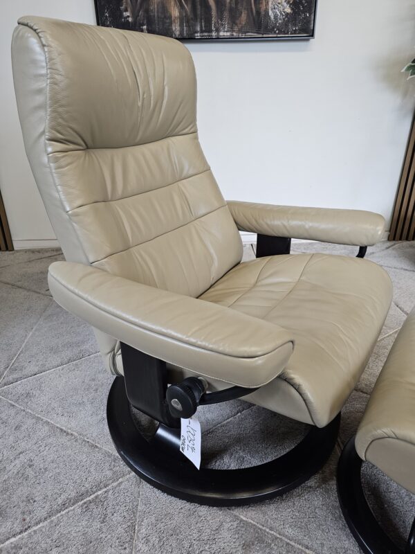 Stressless® Opal lenestol med krakk
