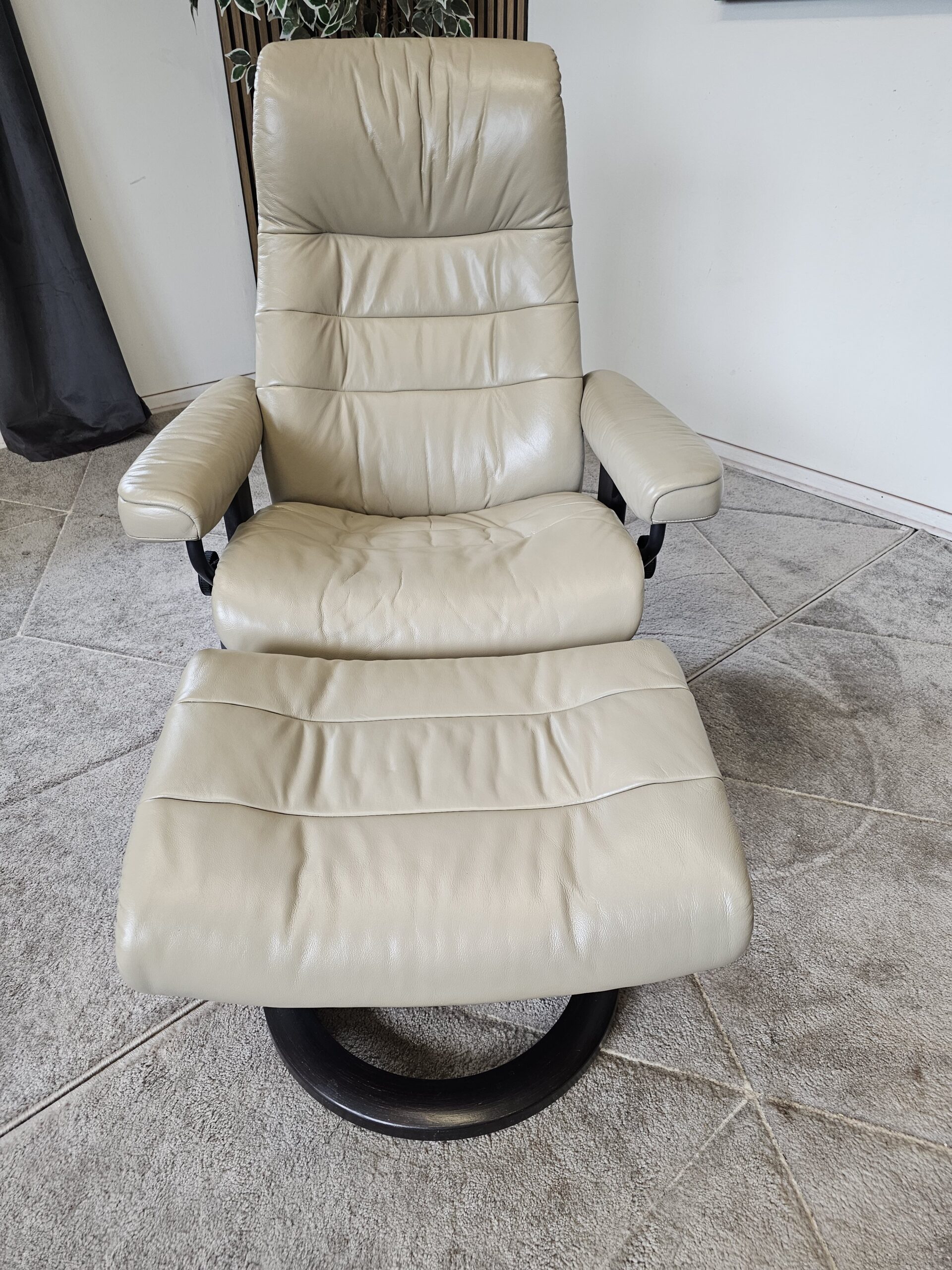 Stressless® Opal lenestol med krakk - Bilde 15