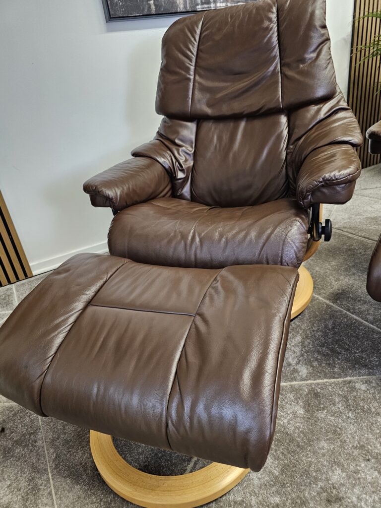2 stk. Stressless® Reno Classic lenestoler med krakk