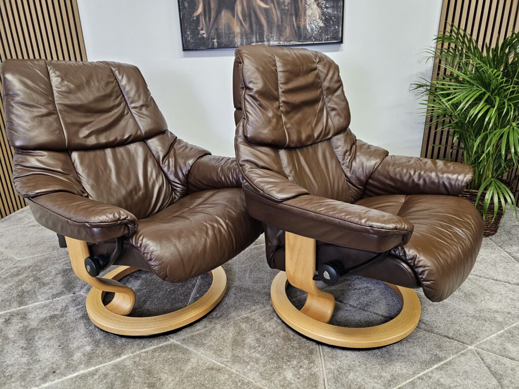 2 stk. Stressless® Reno Classic lenestoler med krakk