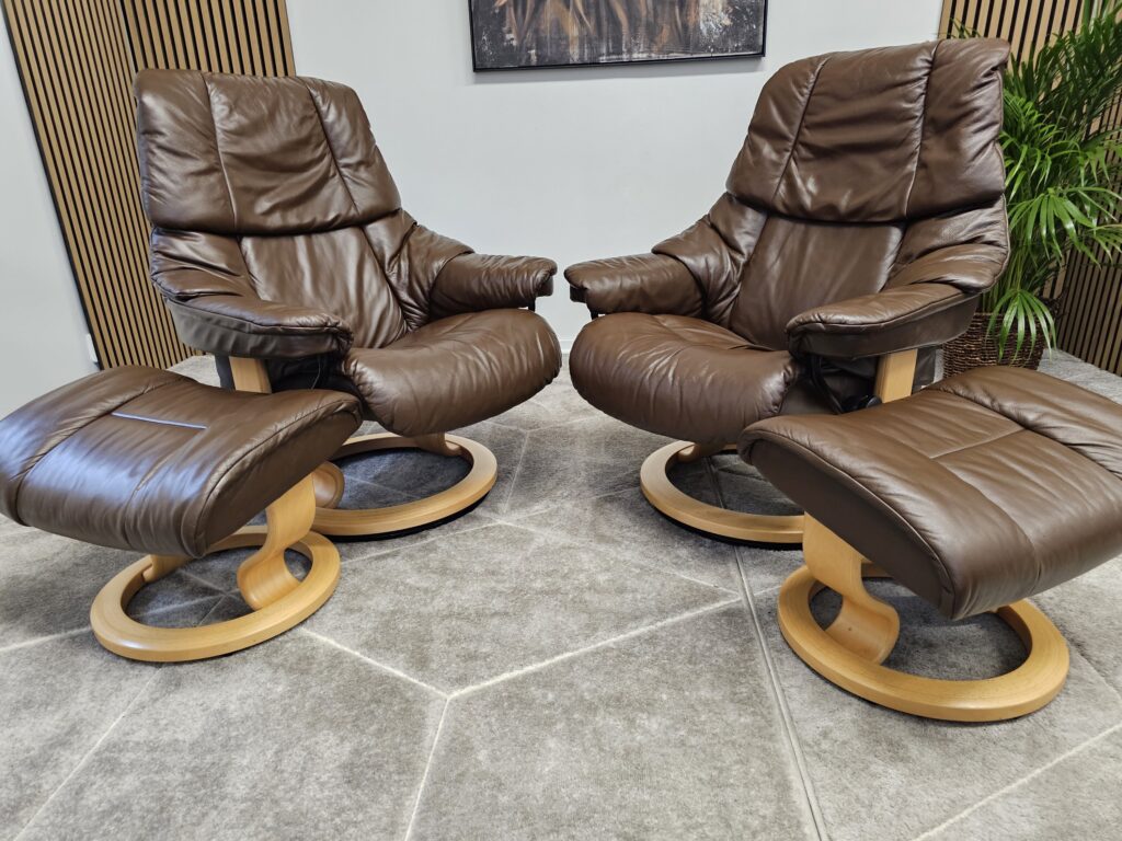 2 stk. Stressless® Reno Classic lenestoler med krakk