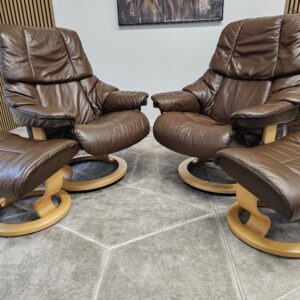 2 stk. Stressless® Reno Classic lenestoler med krakk - Bilde 1