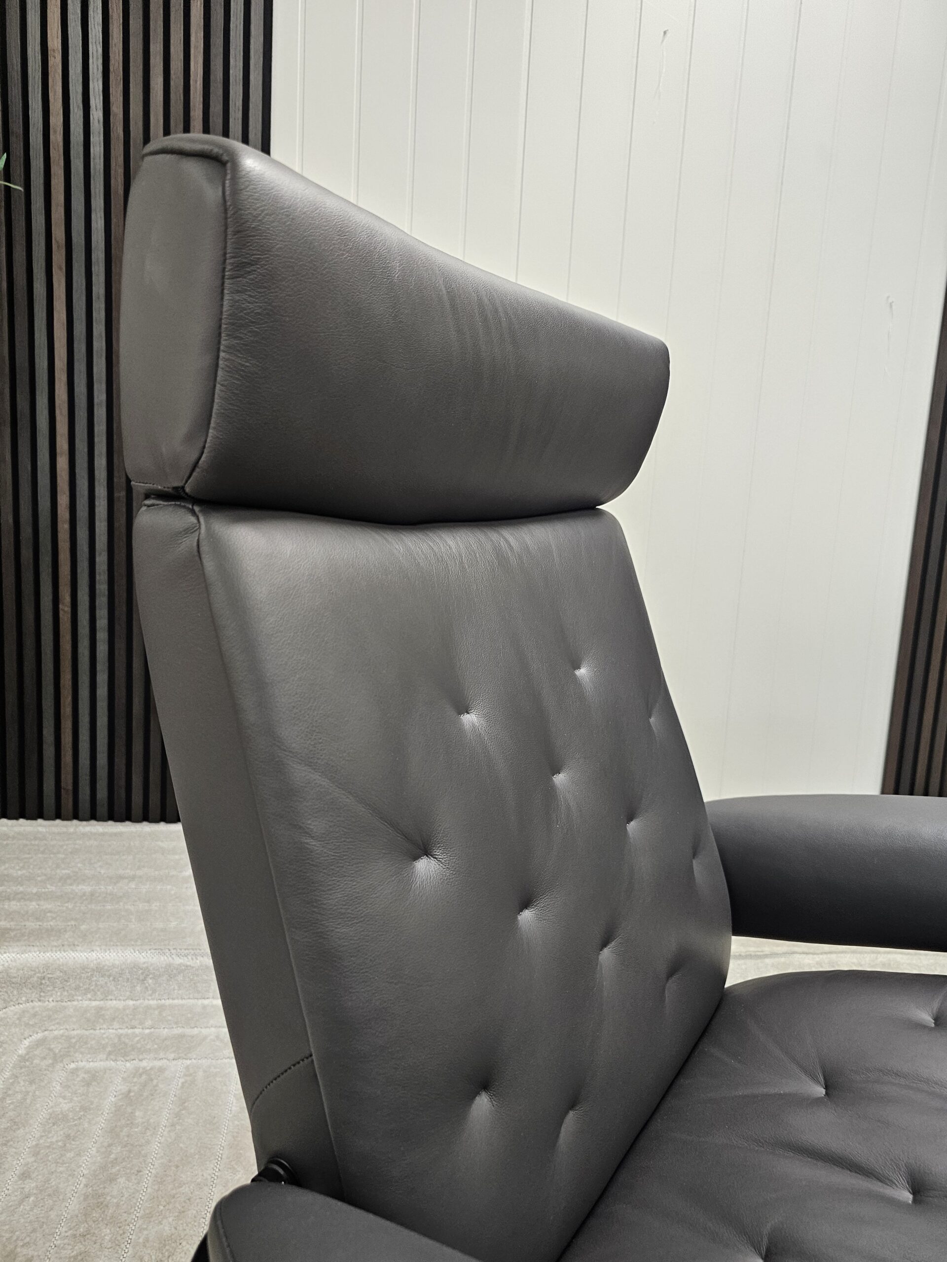 Stressless® London Cross lenestol med krakk - Bilde 12