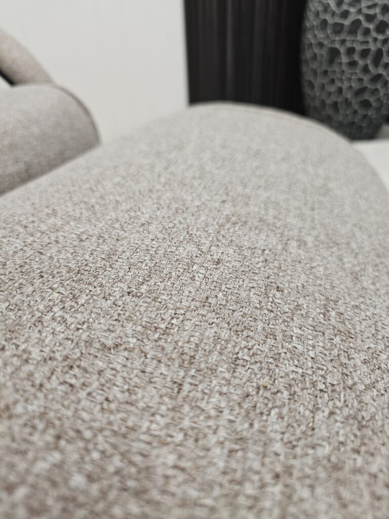 Brunstad Delta Motion lenestol med krakk