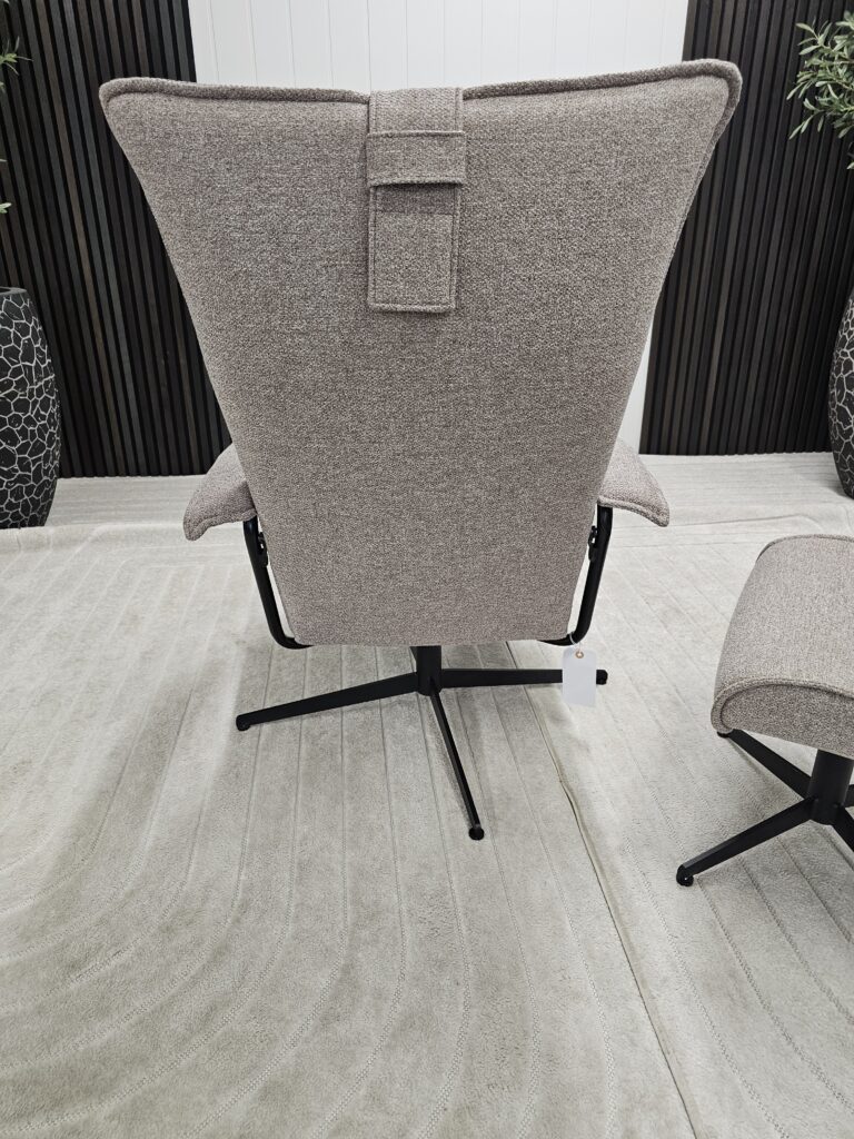 Brunstad Delta Motion lenestol med krakk