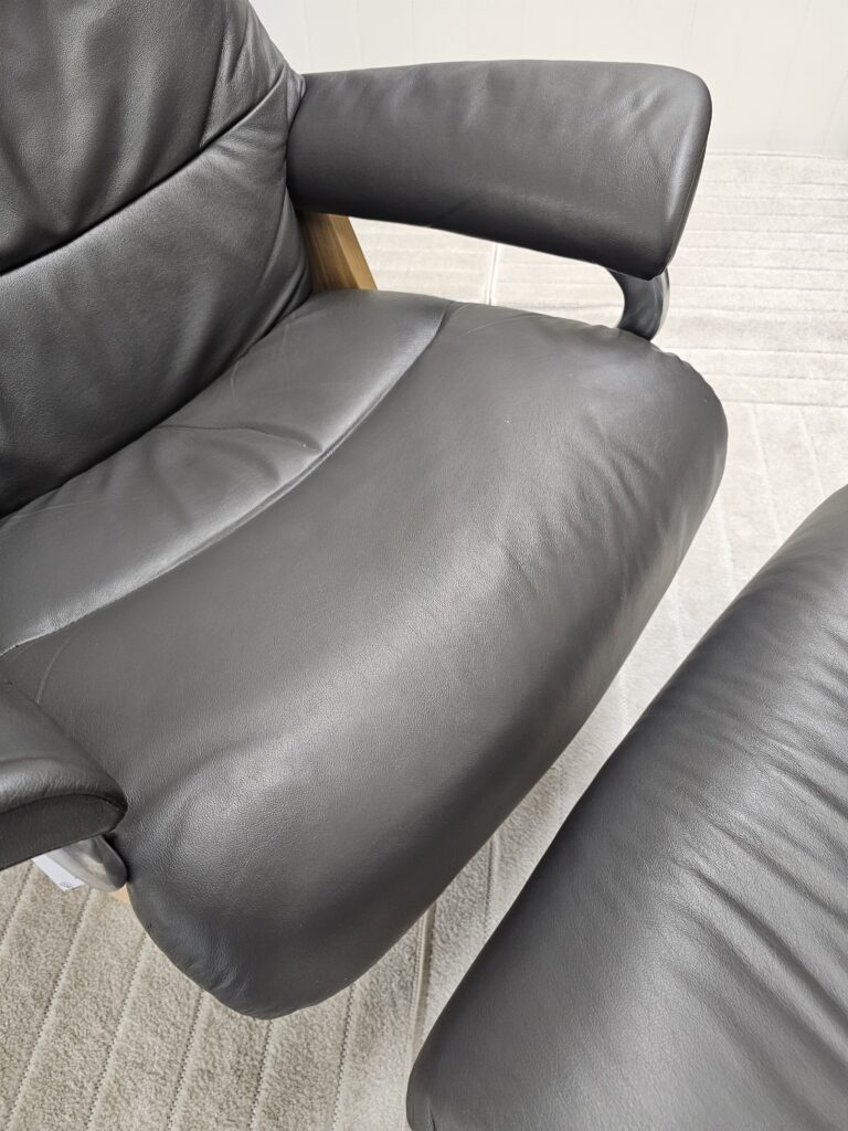 Stressless® View Signature lenestol med krakk