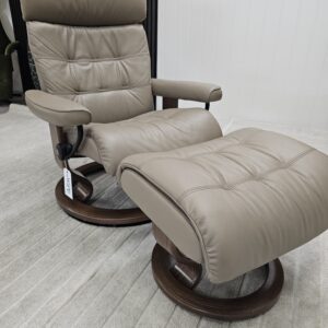 Stressless® Erik Classic lenestol med krakk - Bilde 10