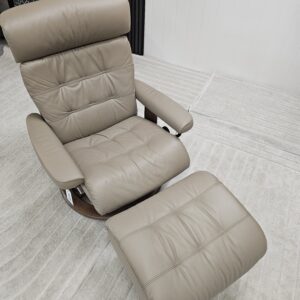 Stressless® Erik Classic lenestol med krakk - Bilde 5
