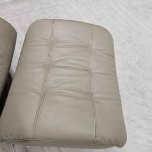 Stressless® Erik Classic lenestol med krakk - Bilde 11