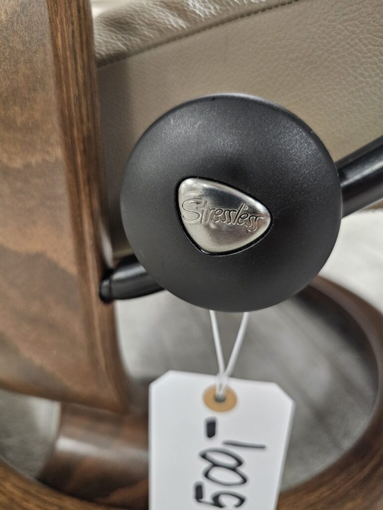 Stressless® Erik Classic lenestol med krakk