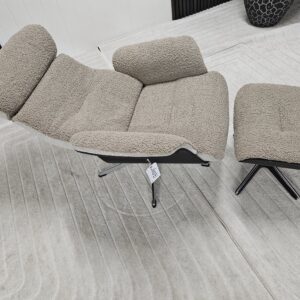 Conform Timeout lenestol med krakk – Sahara fåreskinn - Bilde 5