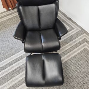 Stressless® Magic Cross lenestol med krakk - Bilde 4