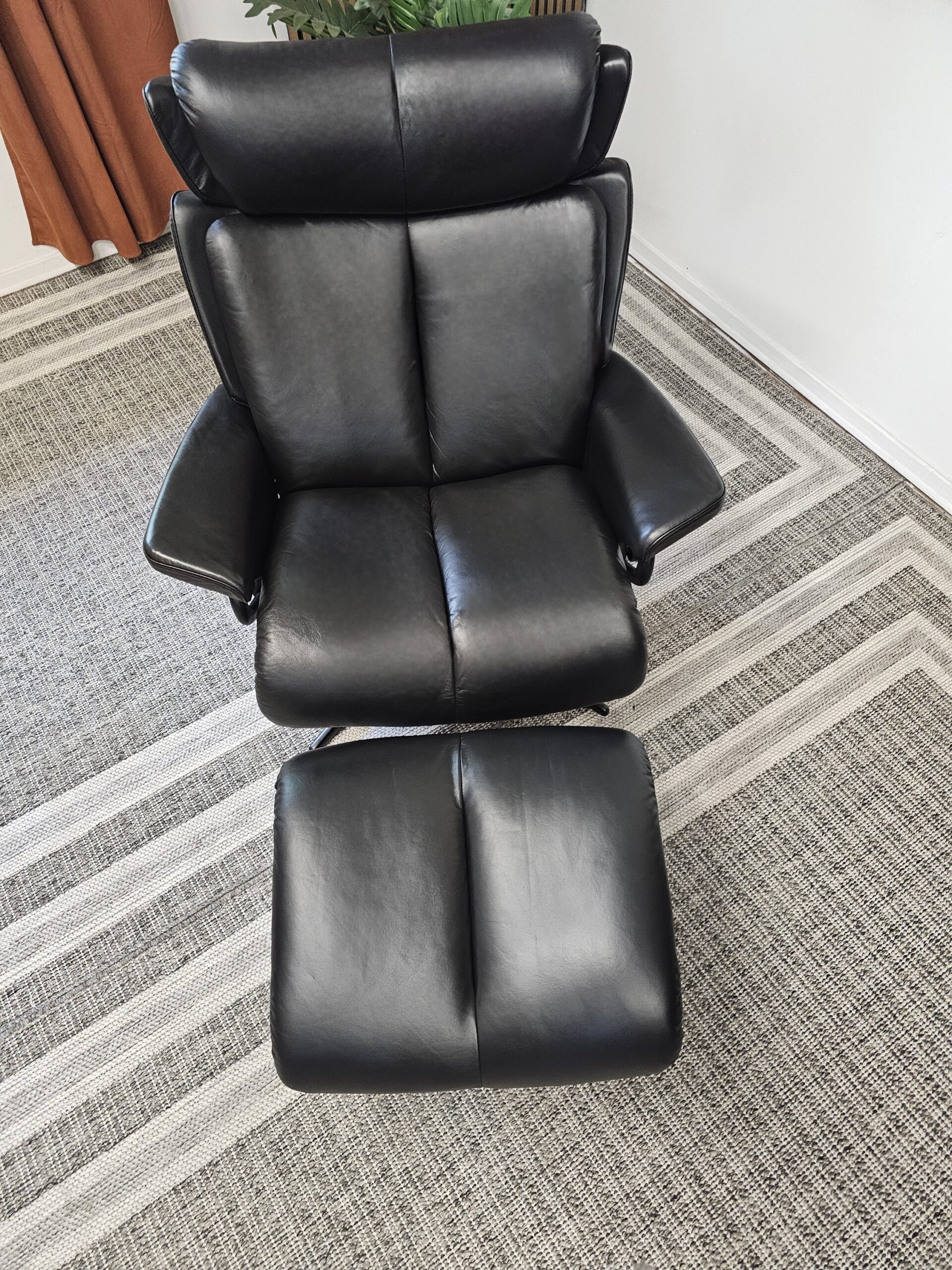 Stressless® Magic Cross lenestol med krakk - Bilde 4