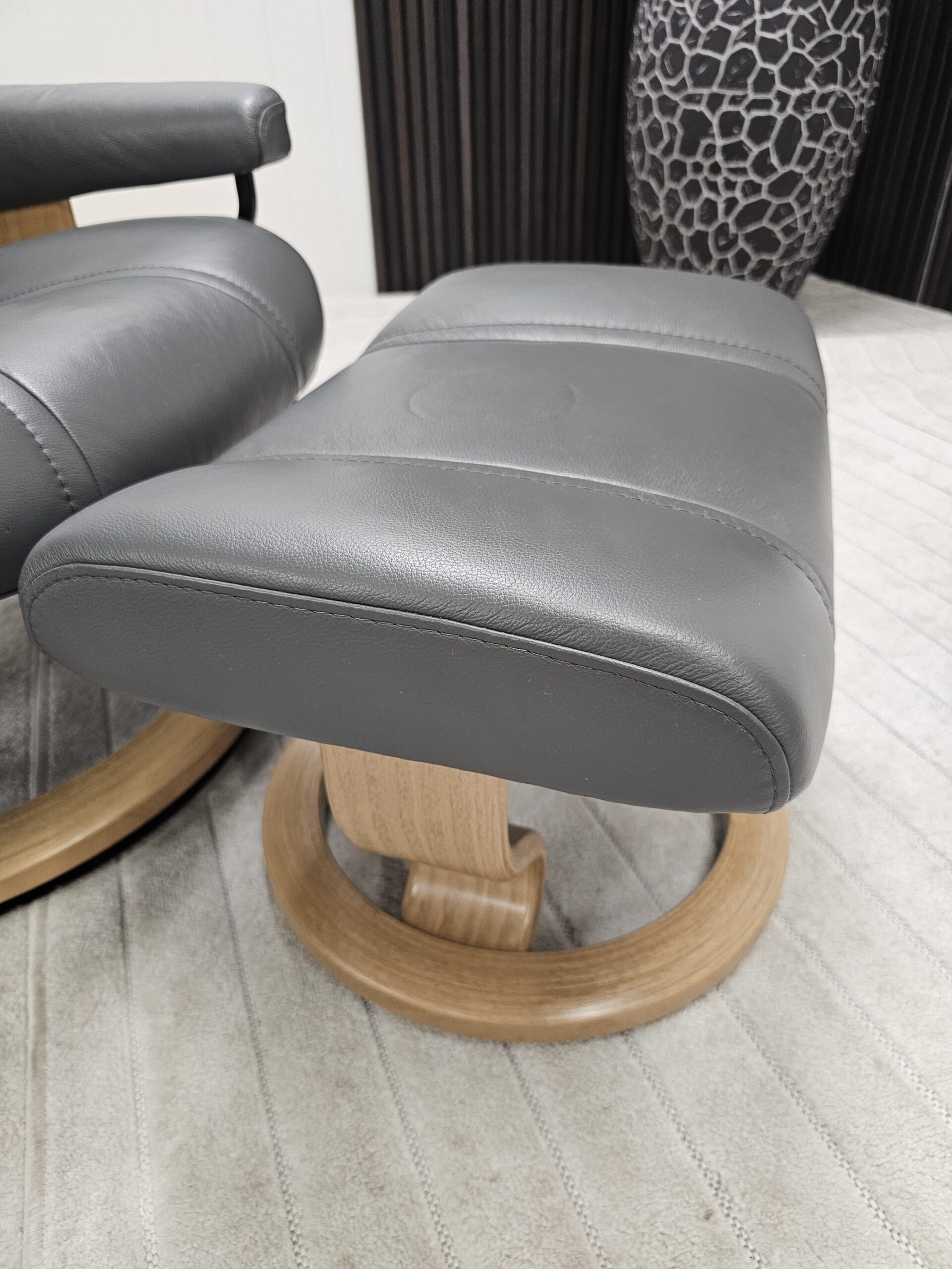 Stressless® Wing Classic lenestol med krakk - Bilde 13