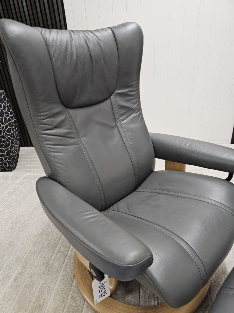 Stressless® Wing Classic lenestol med krakk