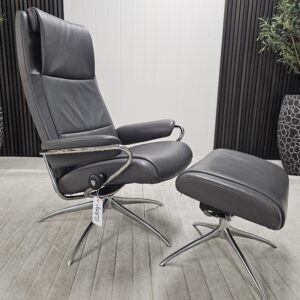 Stressless® Paris Cross lenestol med krakk - Bilde 1