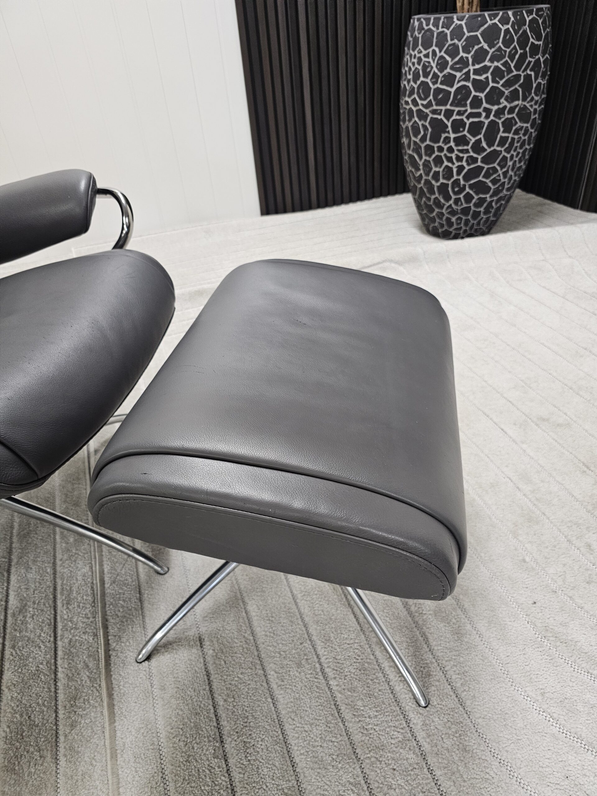 Stressless® Paris Cross lenestol med krakk - Bilde 18