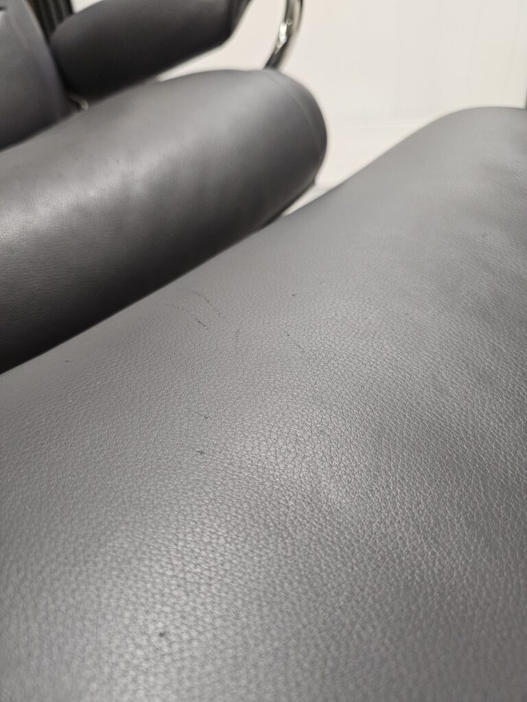 Stressless® Paris Cross lenestol med krakk