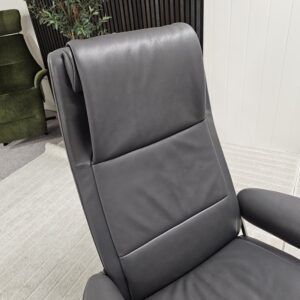 Stressless® Paris Cross lenestol med krakk - Bilde 12
