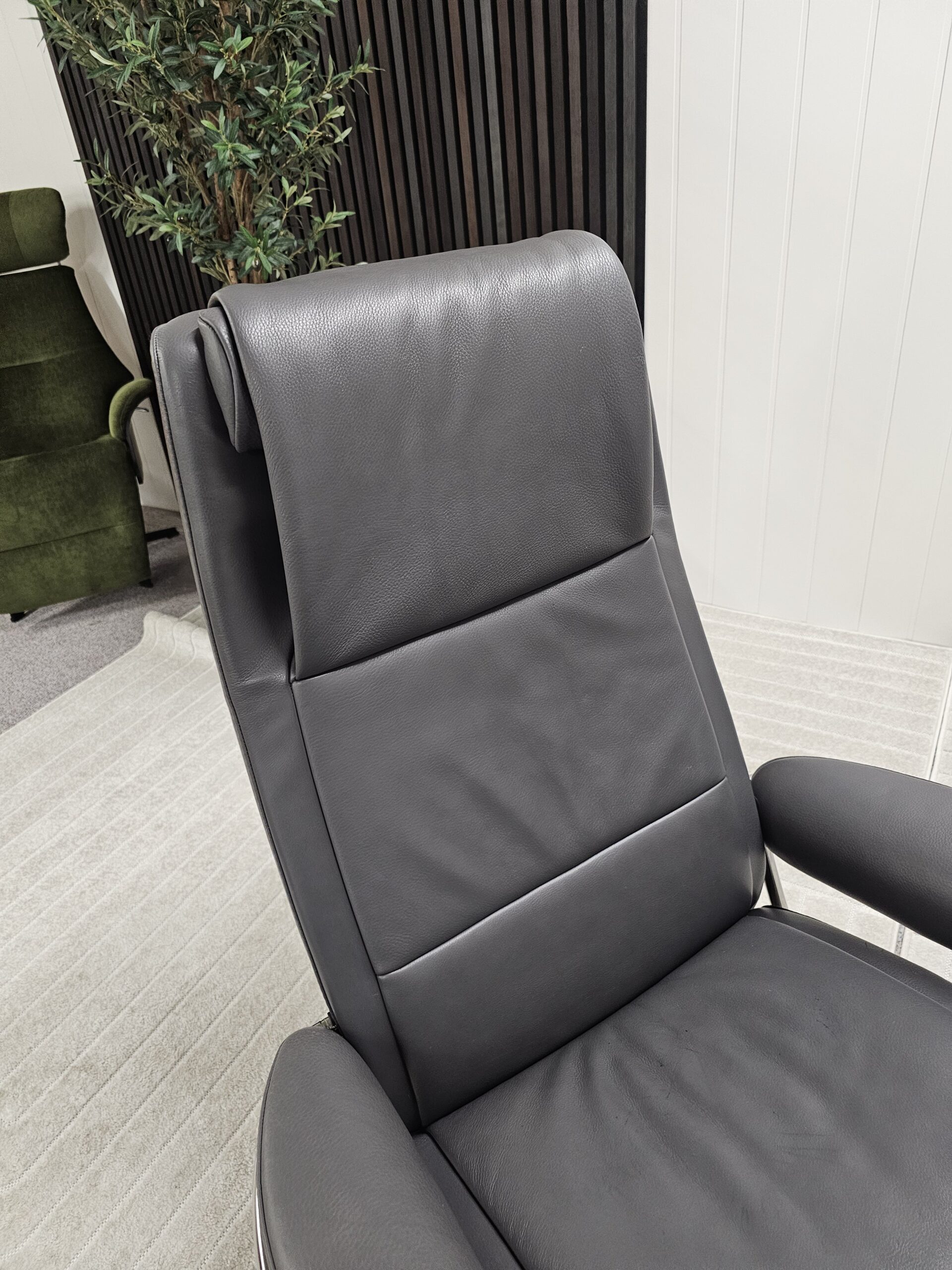 Stressless® Paris Cross lenestol med krakk - Bilde 12