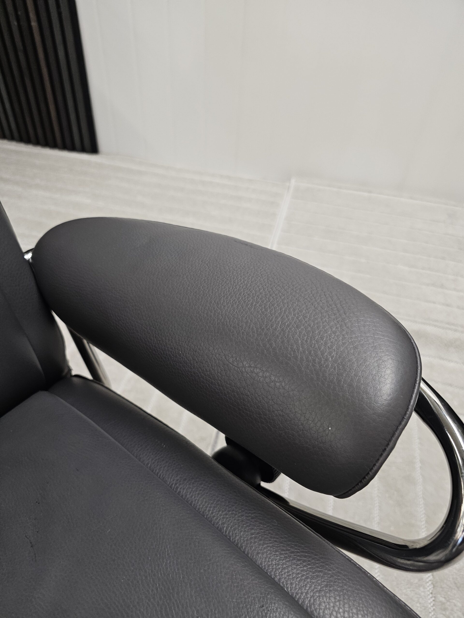 Stressless® Paris Cross lenestol med krakk - Bilde 9