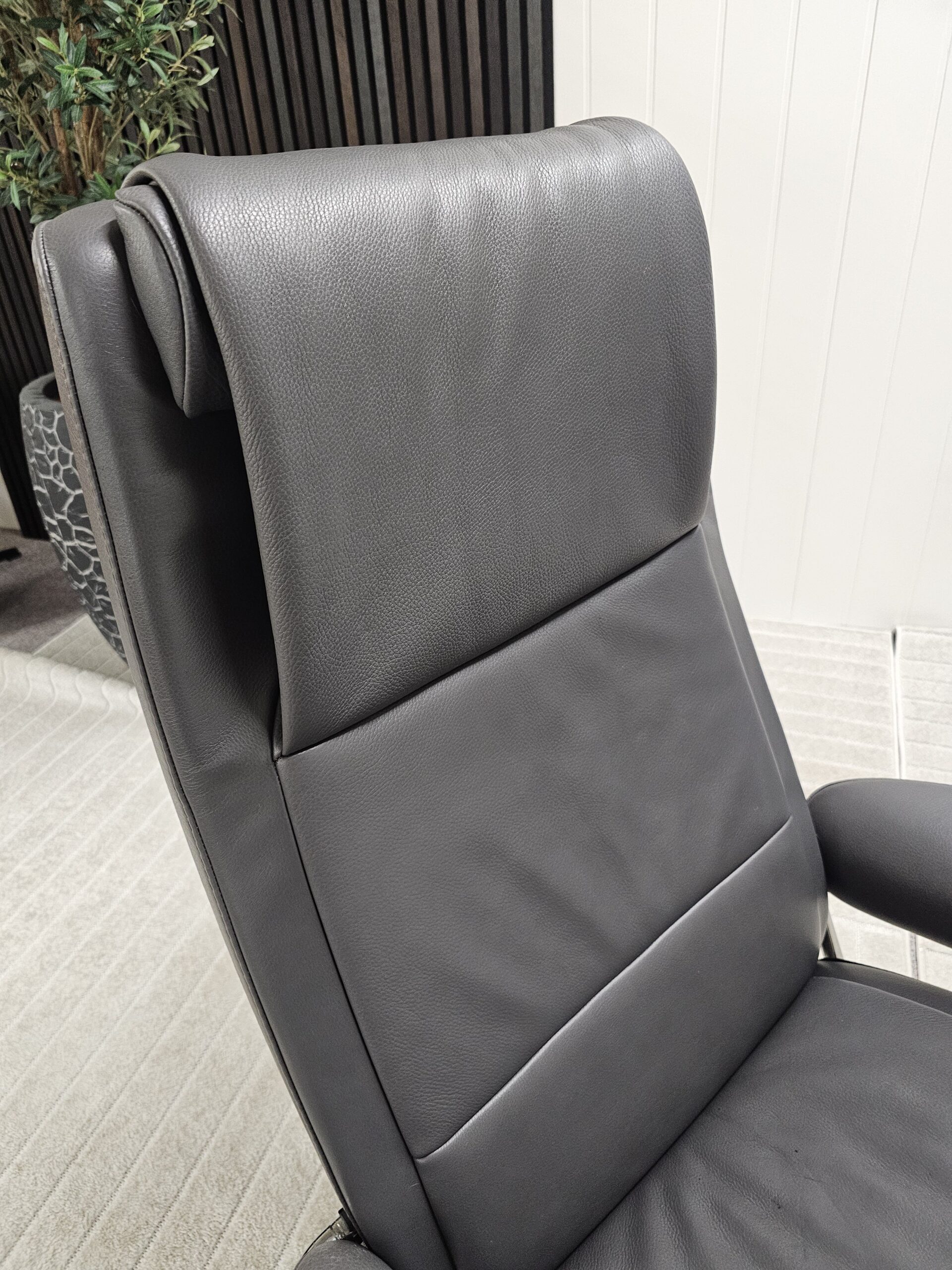 Stressless® Paris Cross lenestol med krakk - Bilde 17
