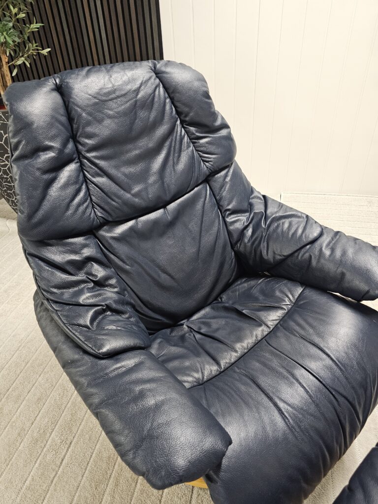 Stressless® Reno Classic (M) lenestol med krakk