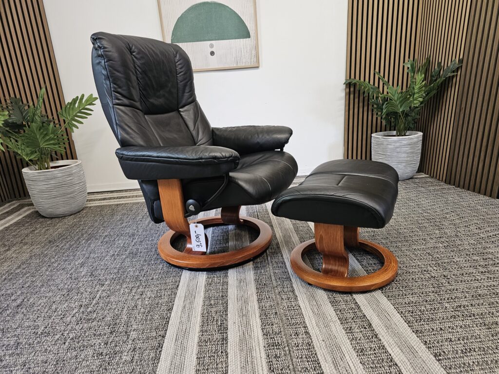 Stressless® Mayfair Classic lenestol med krakk