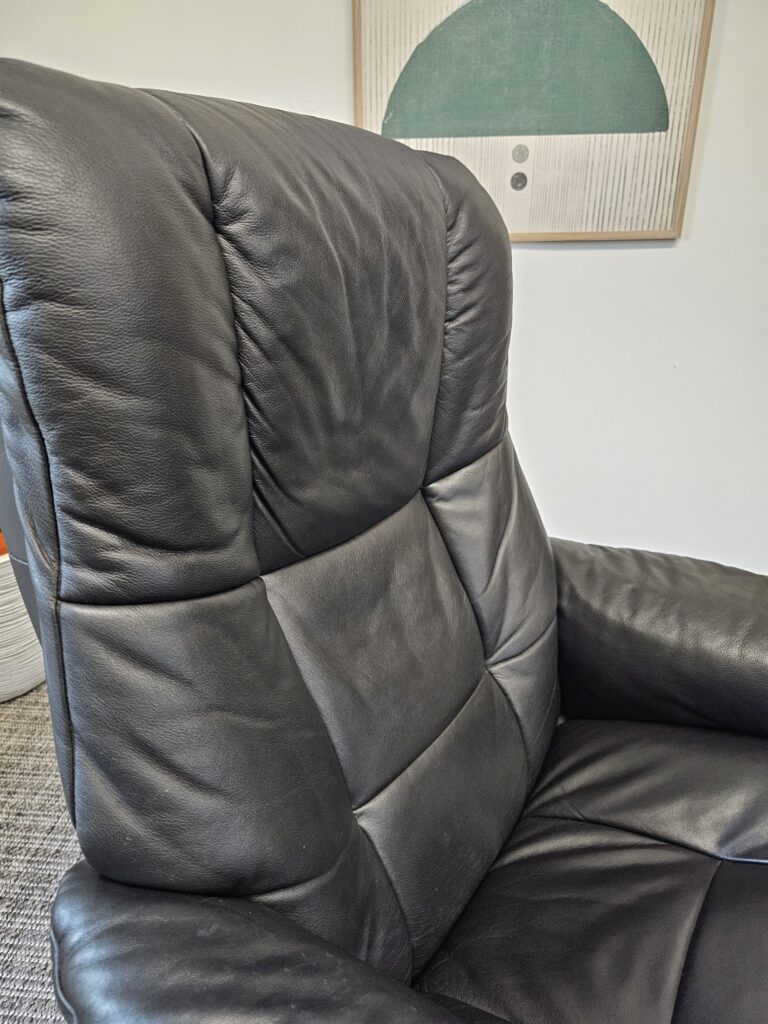 Stressless® Mayfair Classic lenestol med krakk