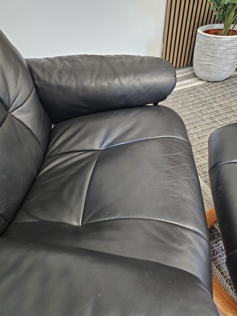 Stressless® Mayfair Classic lenestol med krakk