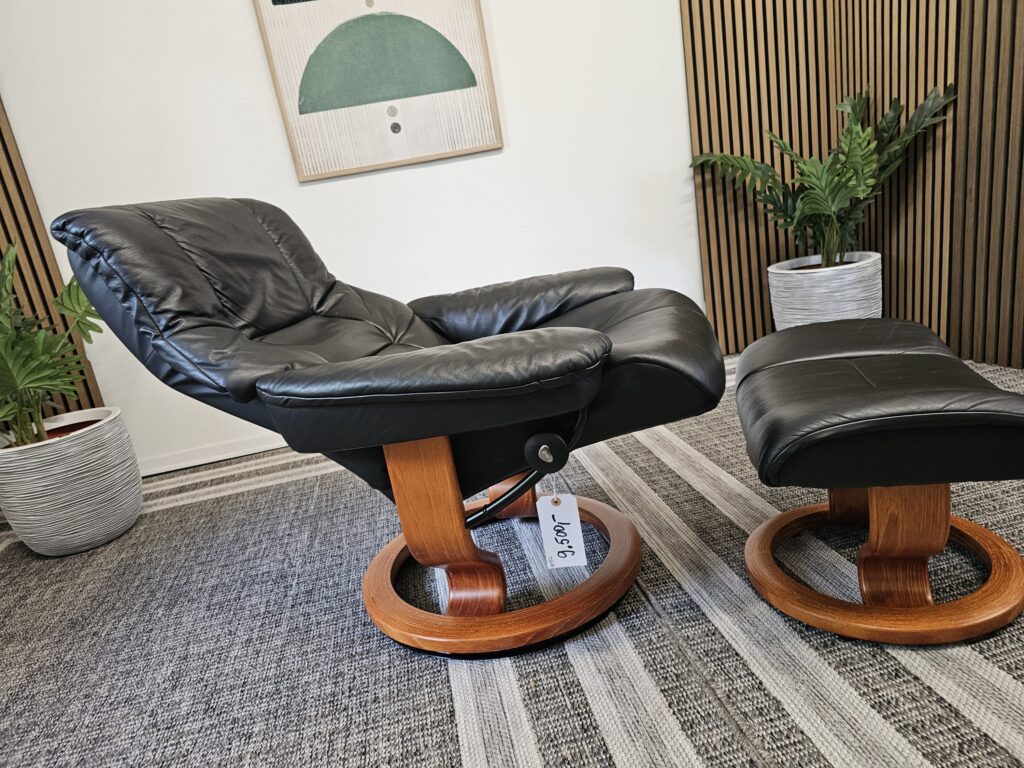 Stressless® Mayfair Classic lenestol med krakk