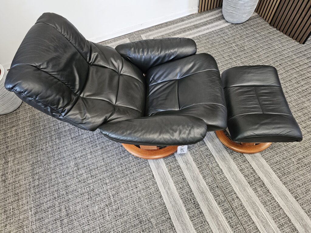 Stressless® Mayfair Classic lenestol med krakk