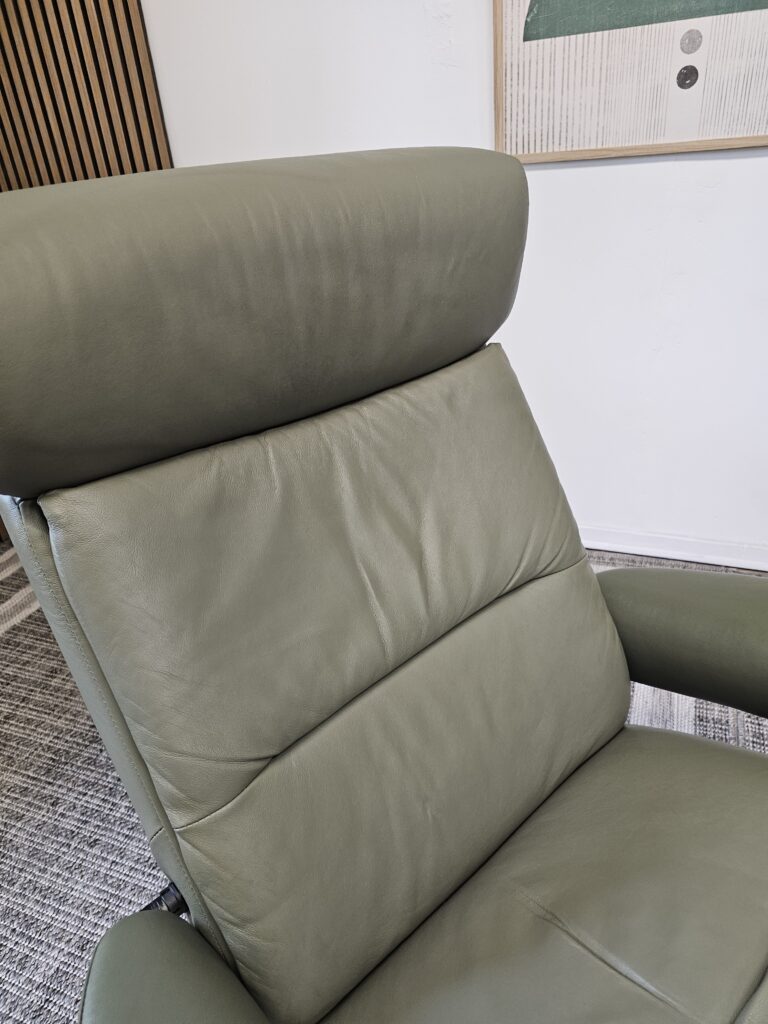 Stressless® Tokyo Star lenestol med krakk