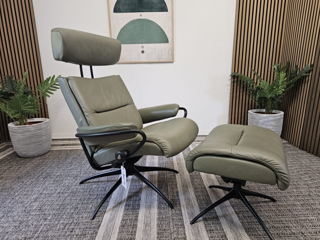 Stressless® Tokyo Star lenestol med krakk