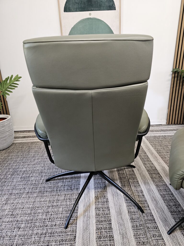 Stressless® Tokyo Star lenestol med krakk