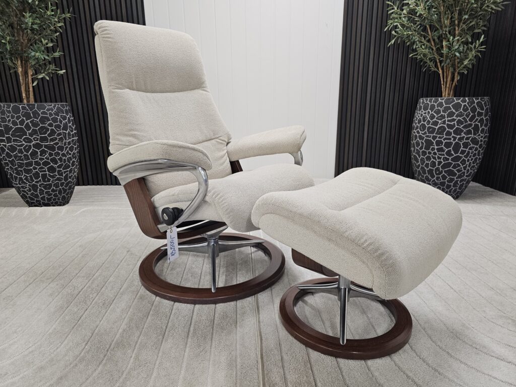 Stressless® View Signature lenestol med krakk