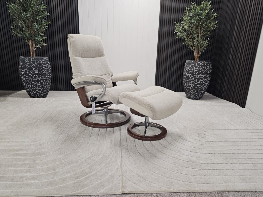 Stressless® View Signature lenestol med krakk
