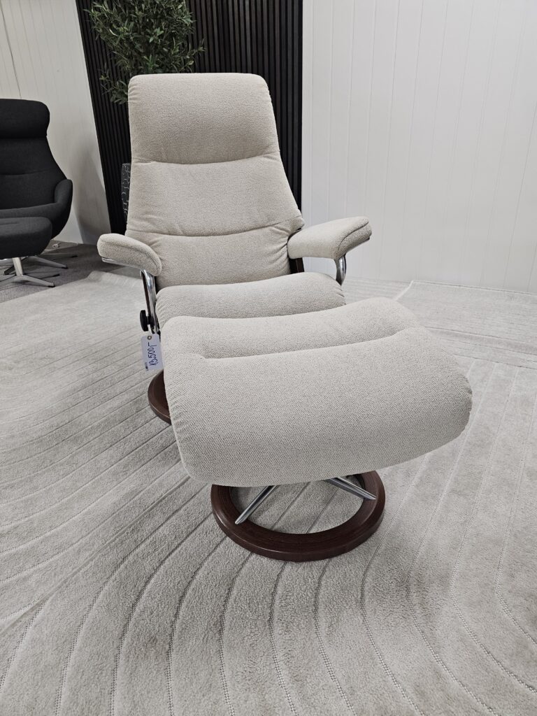 Stressless® View Signature lenestol med krakk