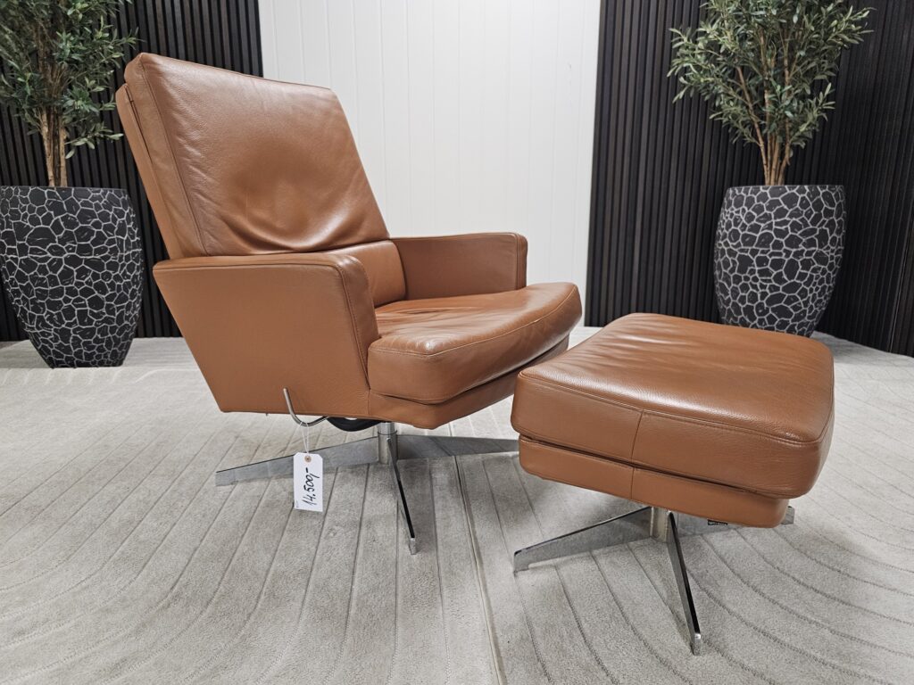 Vintage Bolia lenestol med krakk