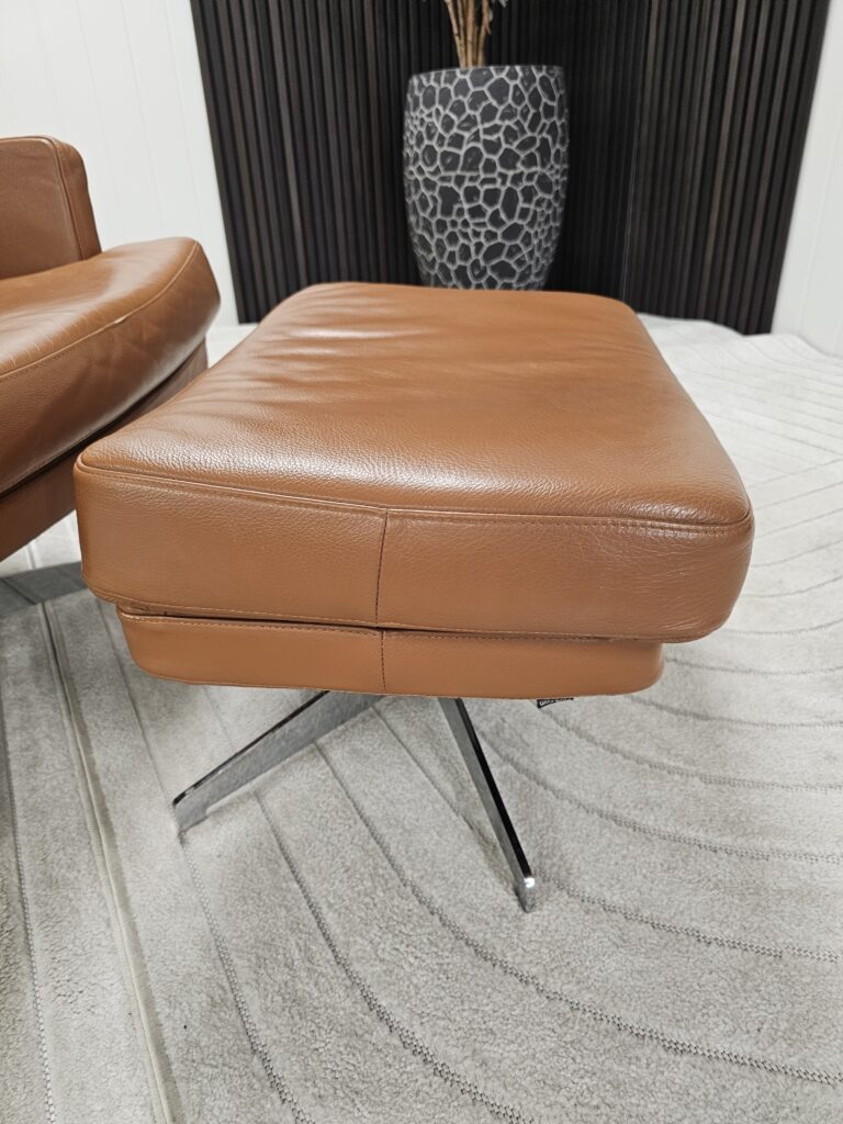 Vintage Bolia lenestol med krakk