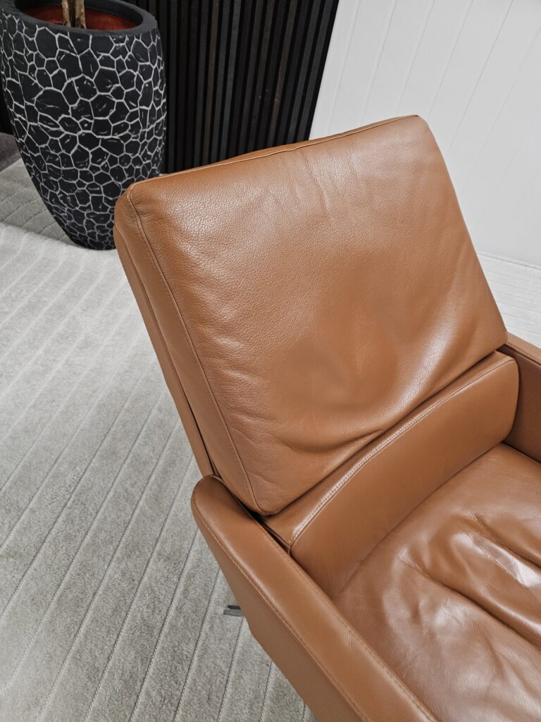 Vintage Bolia lenestol med krakk