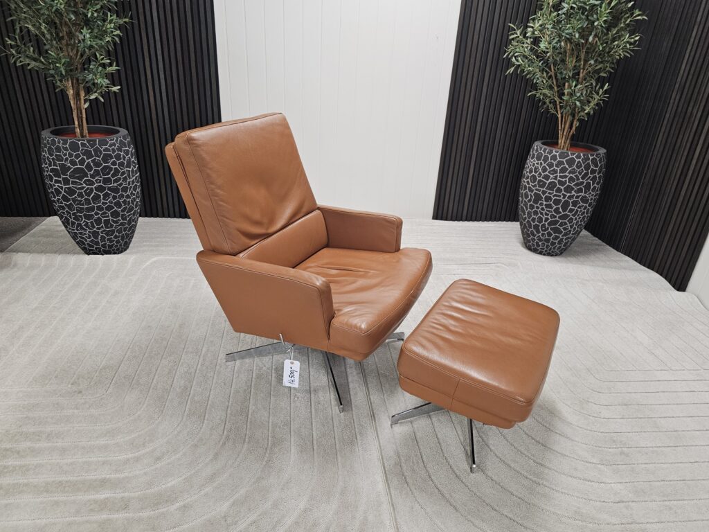 Vintage Bolia lenestol med krakk