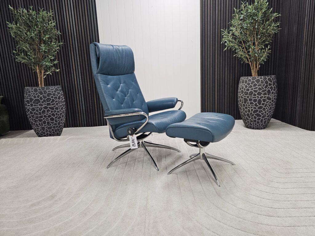 Stressless® Metro Cross lenestol med krakk