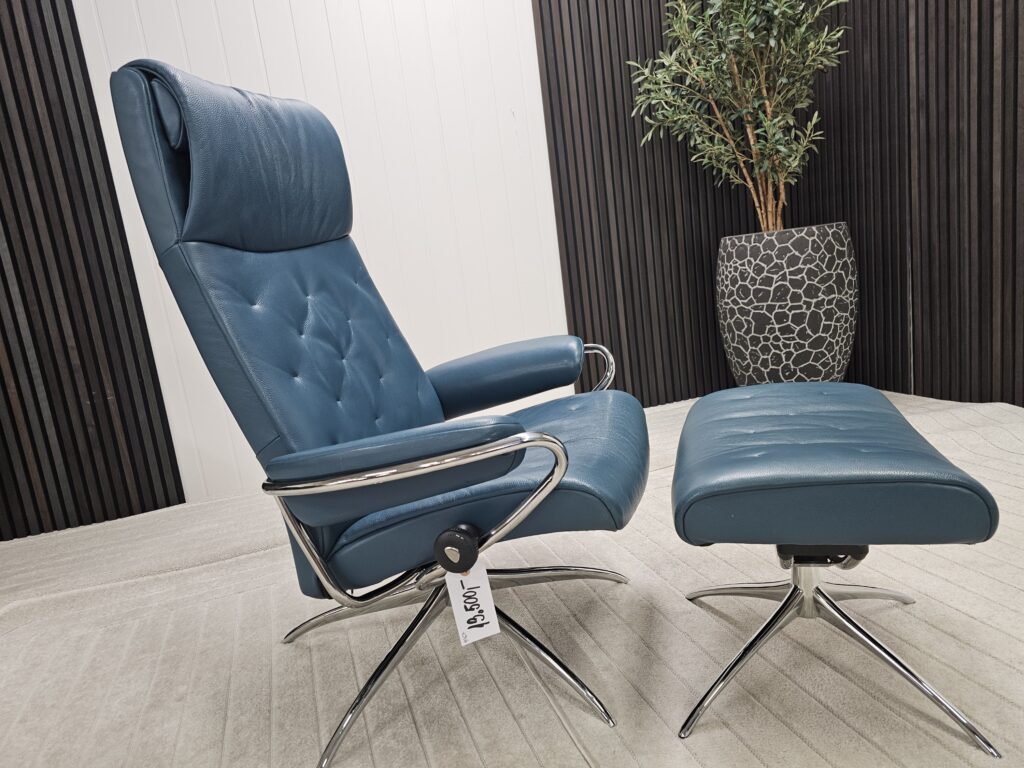 Stressless® Metro Cross lenestol med krakk