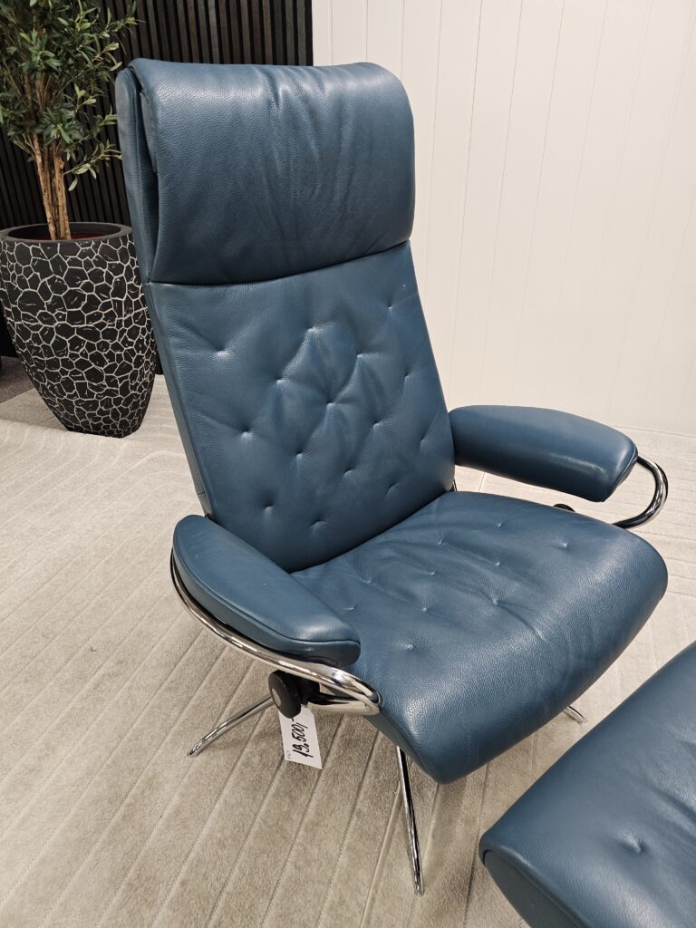 Stressless® Metro Cross lenestol med krakk