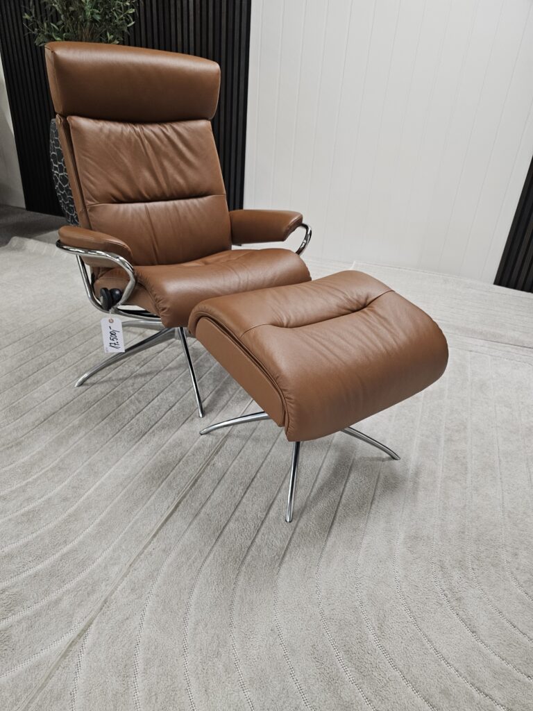 Stressless® Tokyo Star lenestol med krakk