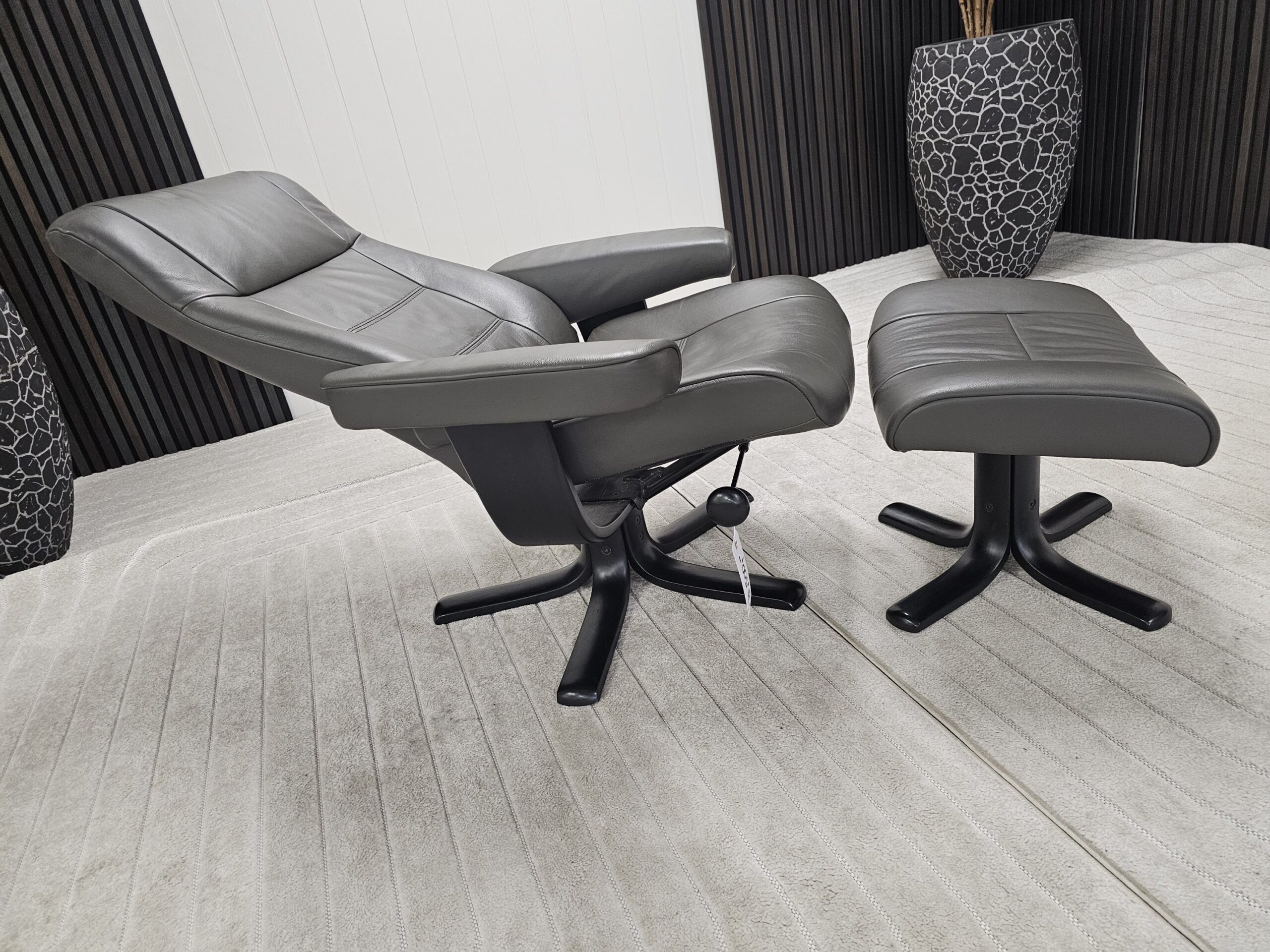 IMG Nordic lenestol med krakk - Bilde 4