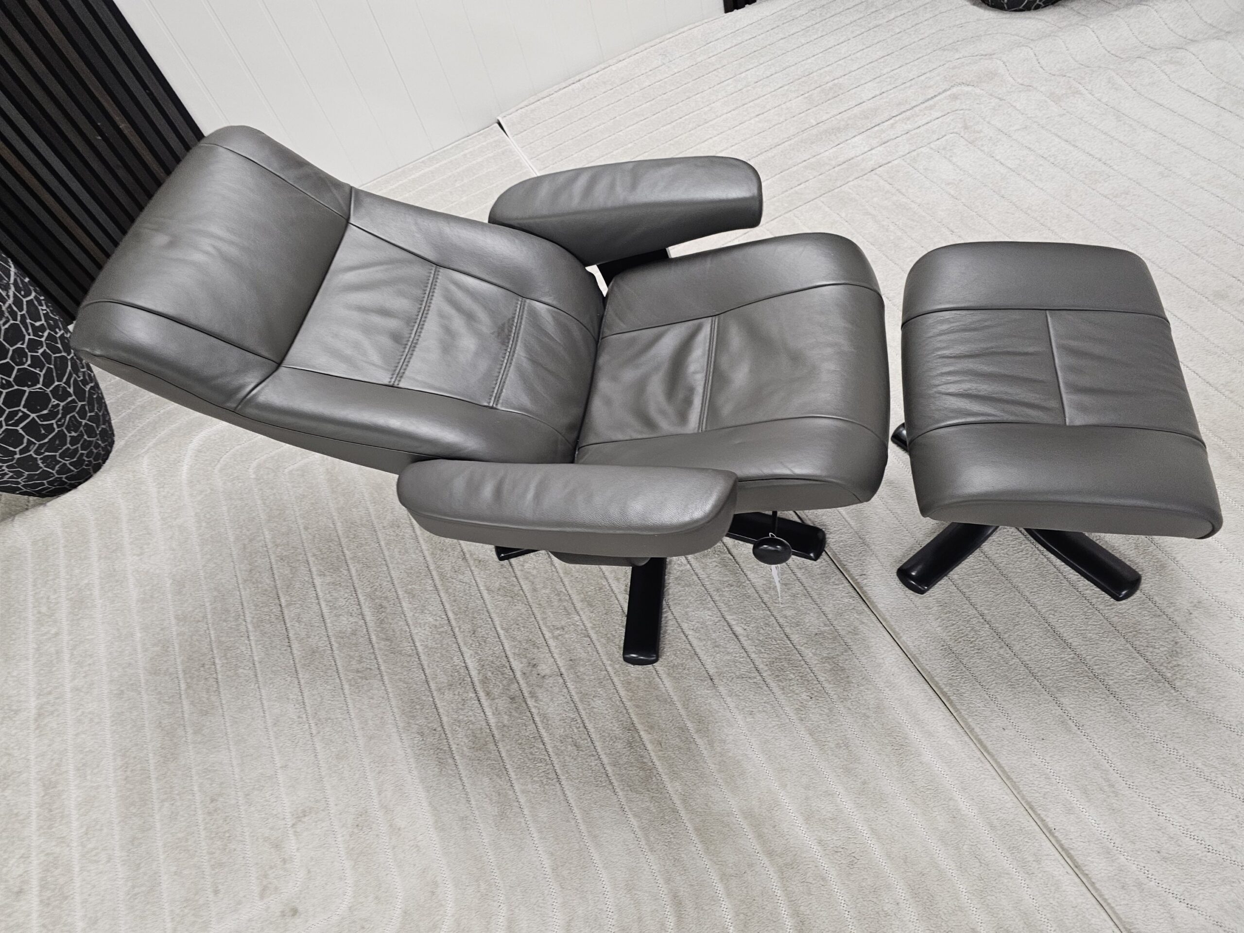 IMG Nordic lenestol med krakk - Bilde 5