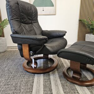 Stressless® Mayfair lenestol med krakk - Bilde 1