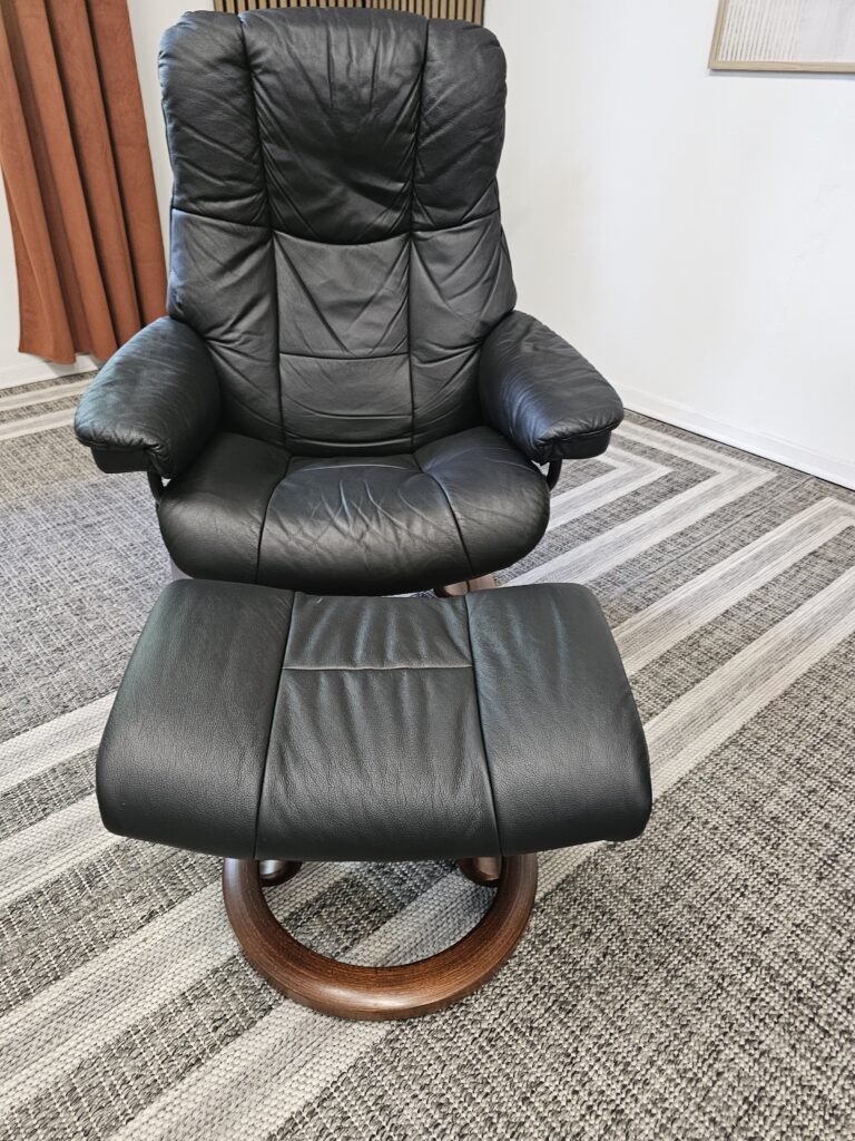 Stressless® Mayfair lenestol med krakk